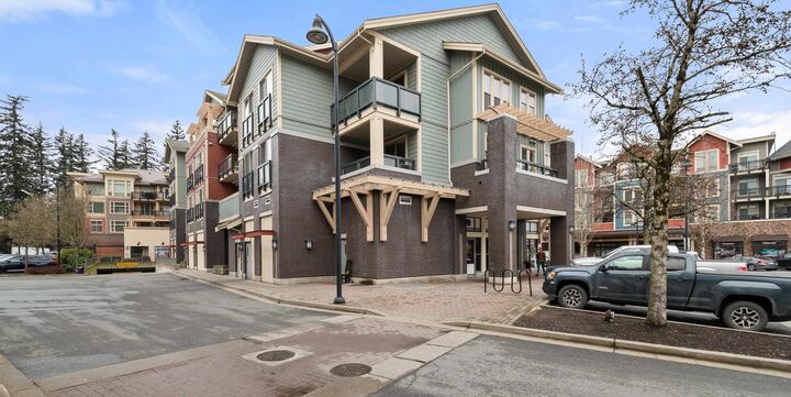 Property Photo:  45530 Market Way 407  BC V2R 0M5 