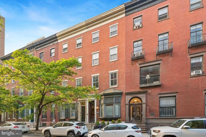 Property Photo:  1813 Spruce Street 2F  PA 19103 