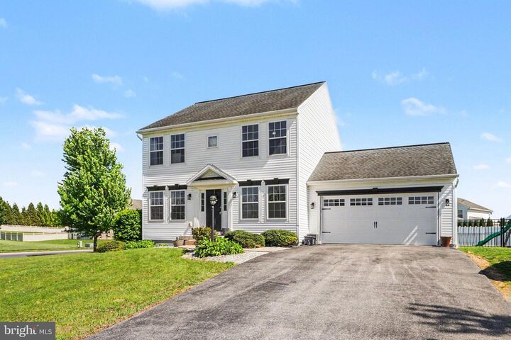 Property Photo:  246 Forgedale Drive  PA 17015 