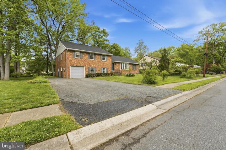 Property Photo:  241 Cheltenham Road  DE 19711 