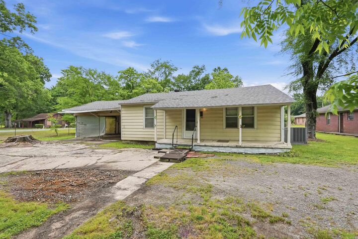 Property Photo:  530 First Ave  AR 72032 