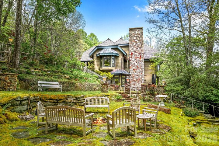 Property Photo:  1052 Toxaway Drive  NC 28747 