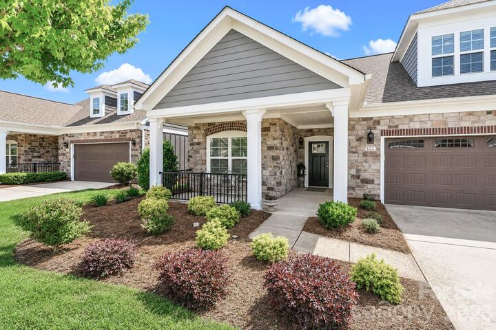 Property Photo:  122 Wellspring Way  NC 28117 