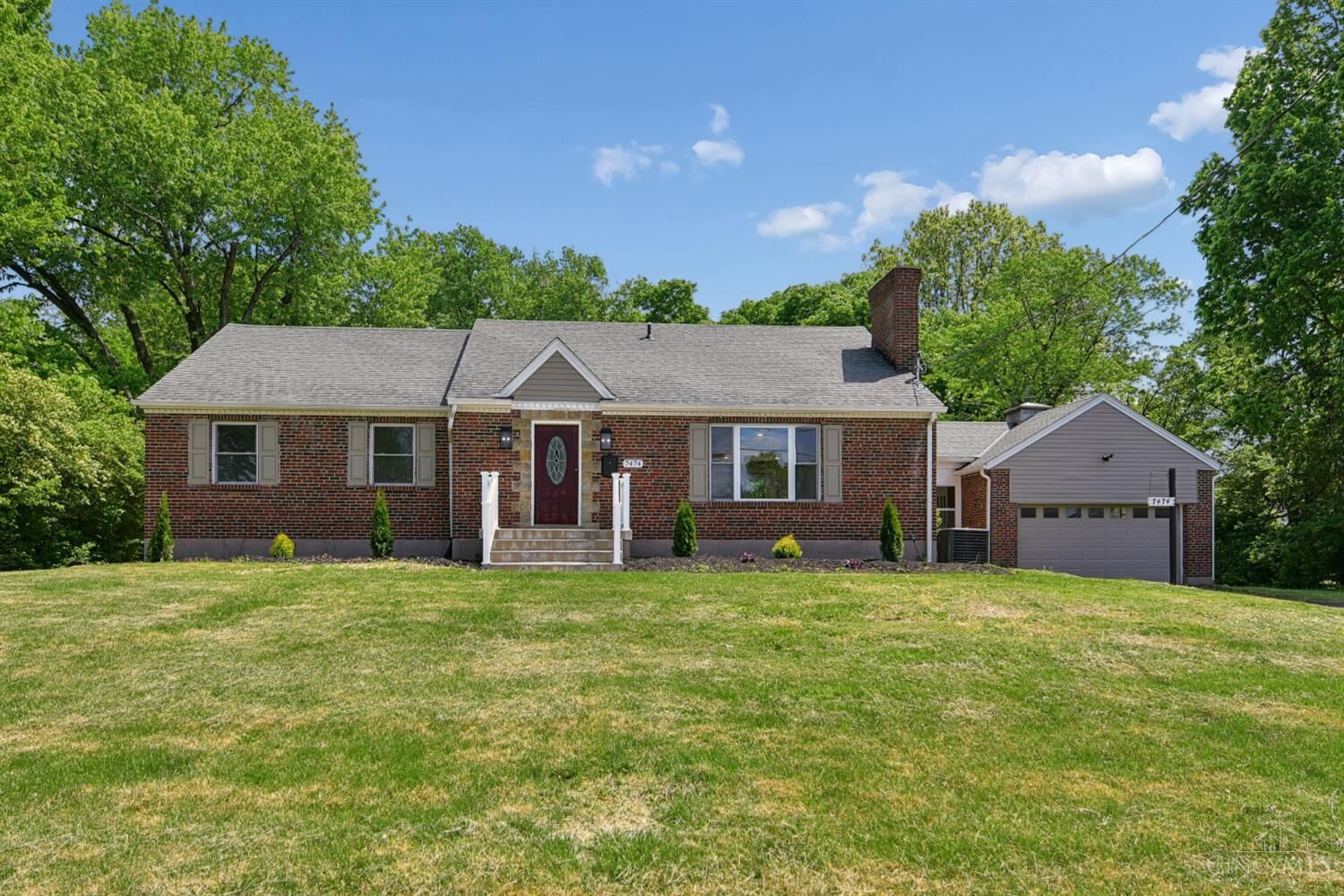 Property Photo: 7474 Edgemont Road OH 45237