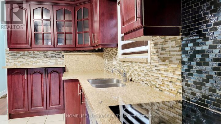 Property Photo:  73 Flora Drive Main  ON M1P 1A5 
