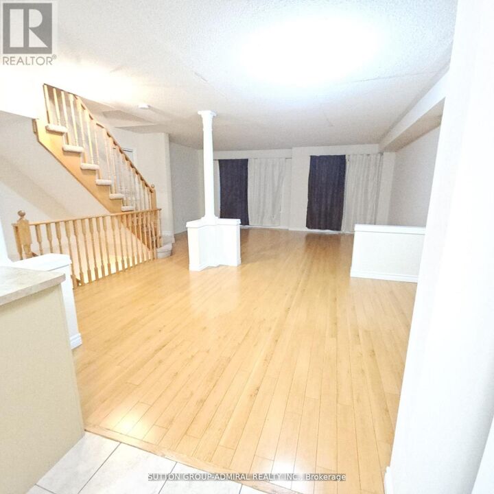 Property Photo:  27 Frost King Lane  ON M9W 0A5 