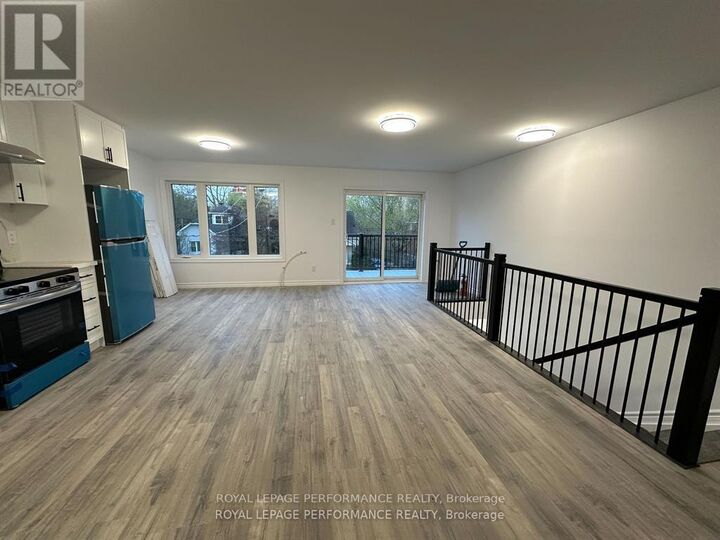 Property Photo:  143 Prince Albert Street North Unit 2  ON K1K 1Z9 