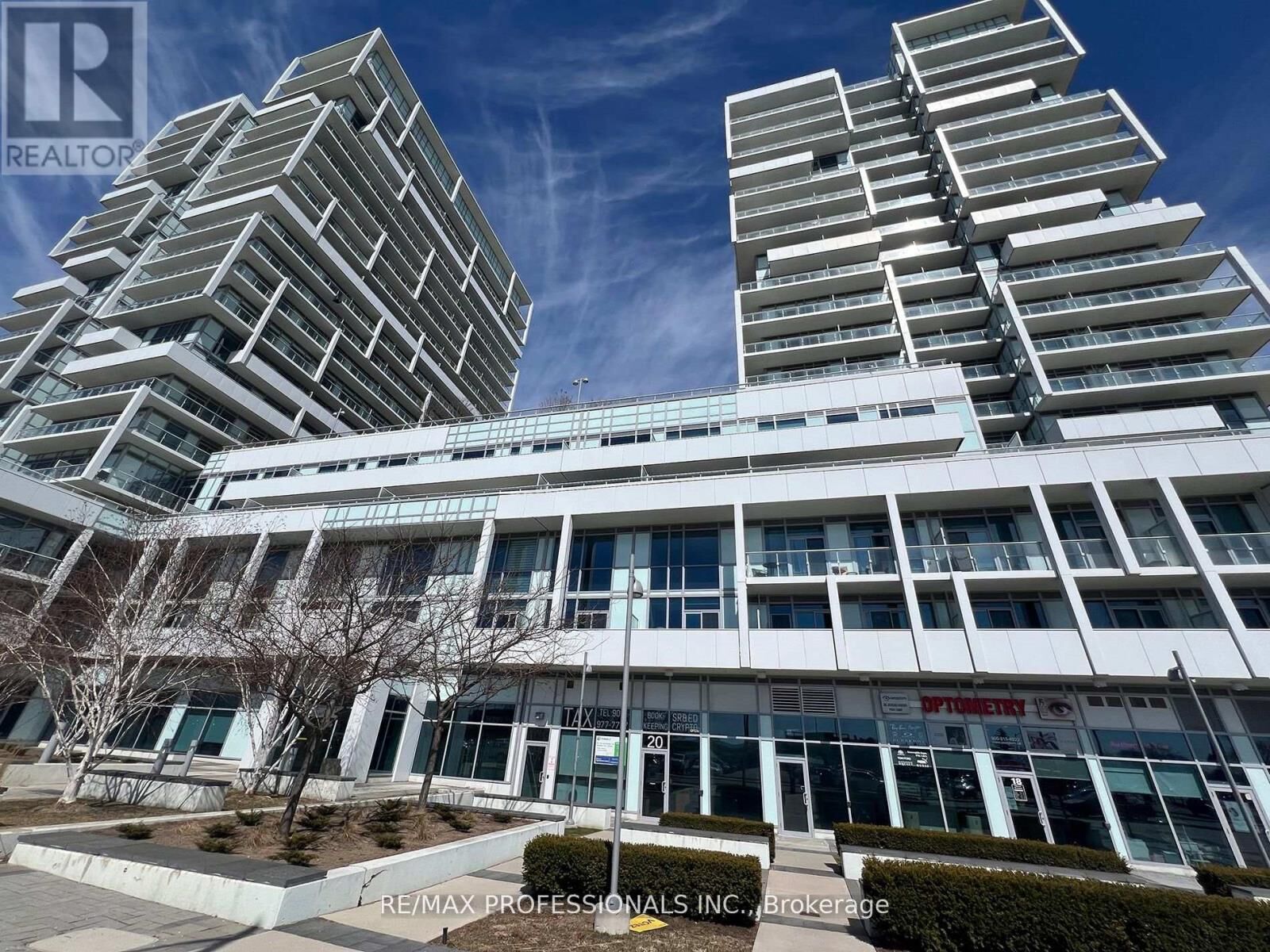 Property Photo:  55 Speers Road 708  ON L6K 0H9 