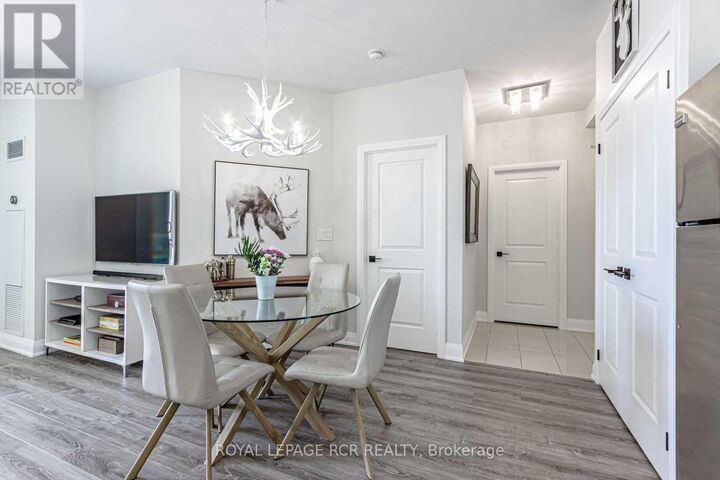 Property Photo:  12 Woodstream Boulevard 913  ON L4L 8C3 