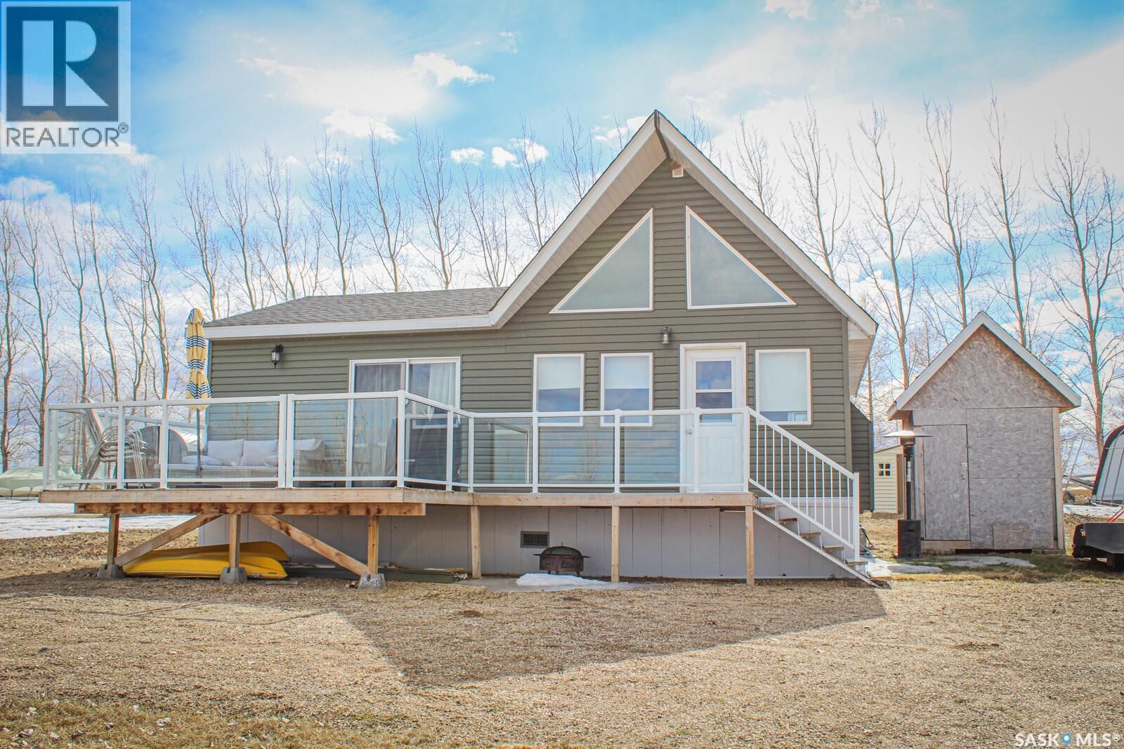 Property Photo:  106 Lakeshore Drive  SK S0K 2J0 
