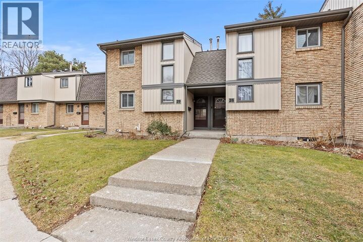 Property Photo:  302 Vine Street 29  ON L2M 7M6 