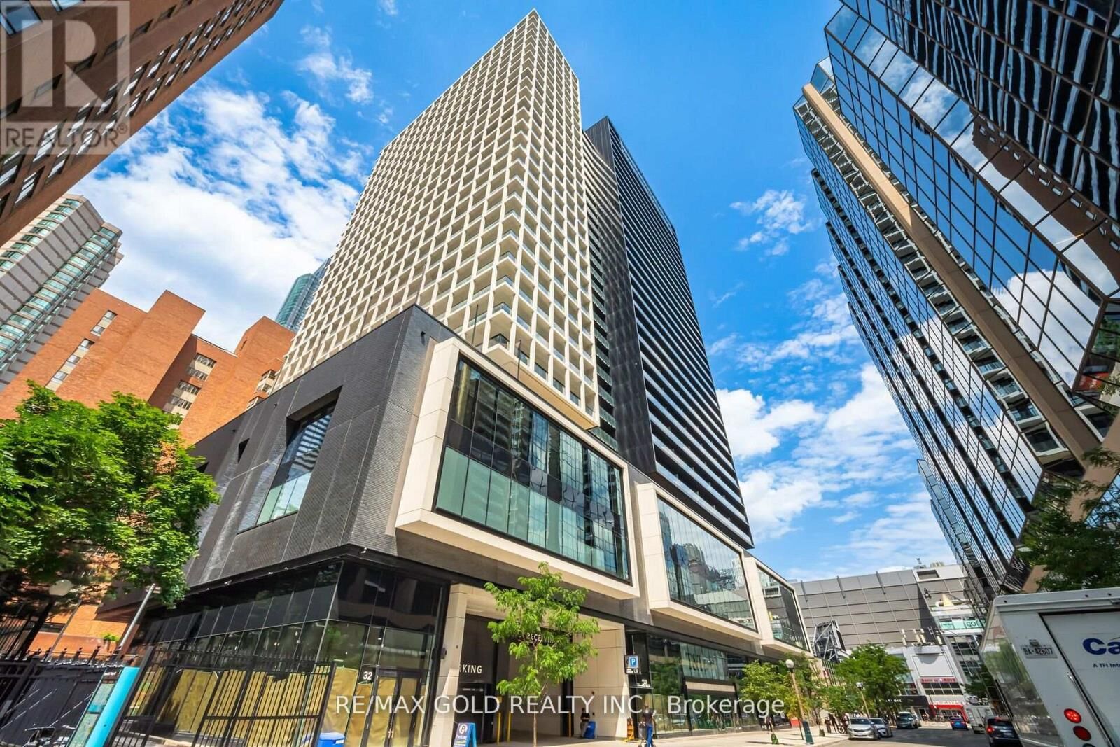 Property Photo:  20 Edward Street 2506  ON M5G 1C9 
