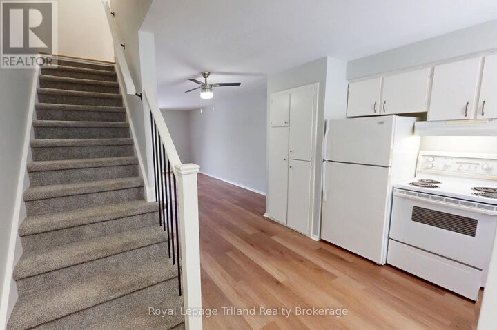 Property Photo:  644 Brant Street  ON N4S 5J8 