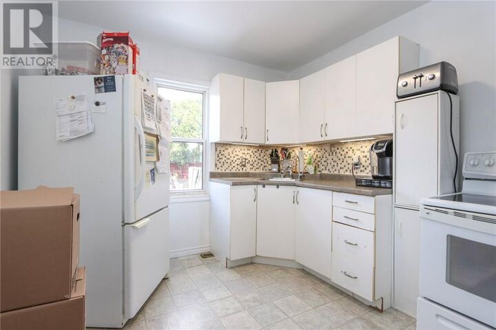 Property Photo:  238 Seventh Avenue  ON P3Y 1M5 