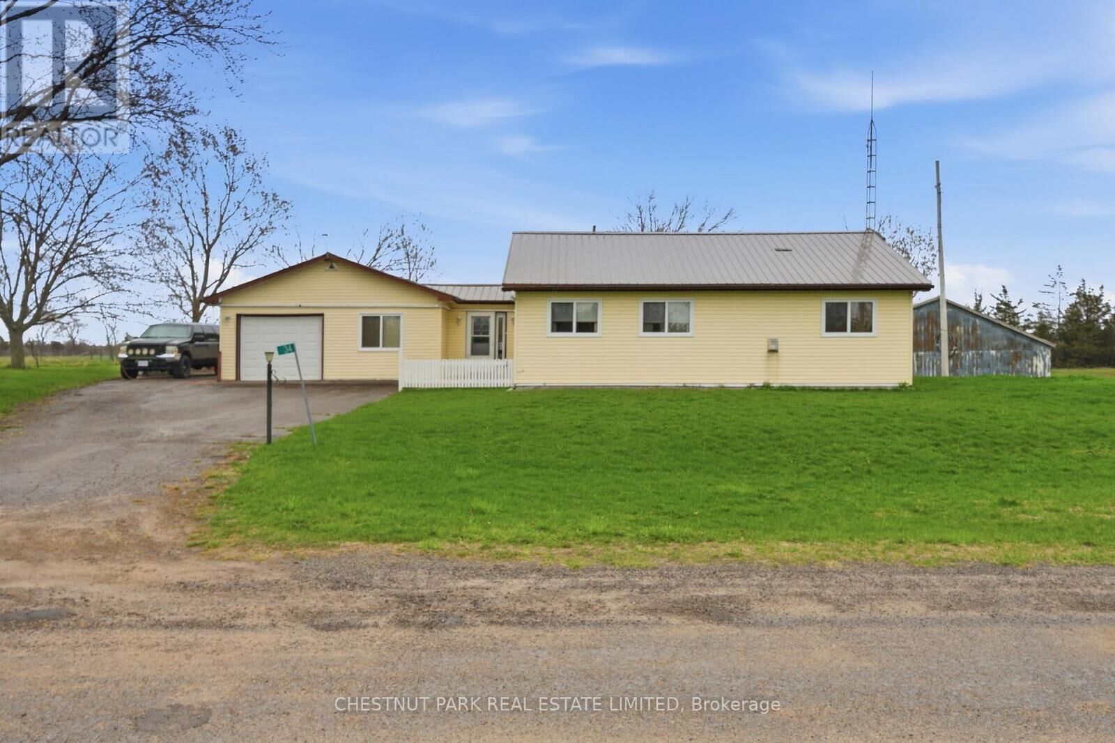 Property Photo:  34 Royal Road  ON K0K 2P0 