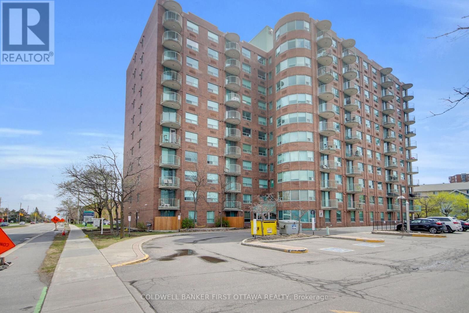Property Photo:  1440 Heron Road 811  ON K1V 0X2 