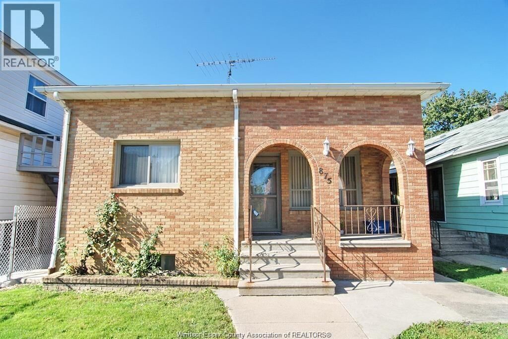 Property Photo:  875 Parent Parent Main Level  ON N9A 2C9 
