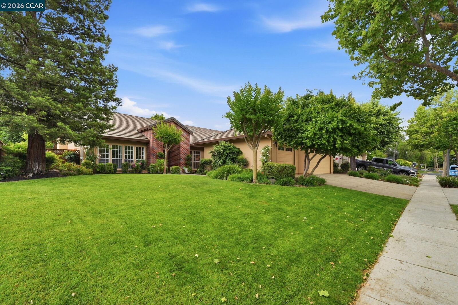 Property Photo:  635 Rutherford Cir  CA 94513 