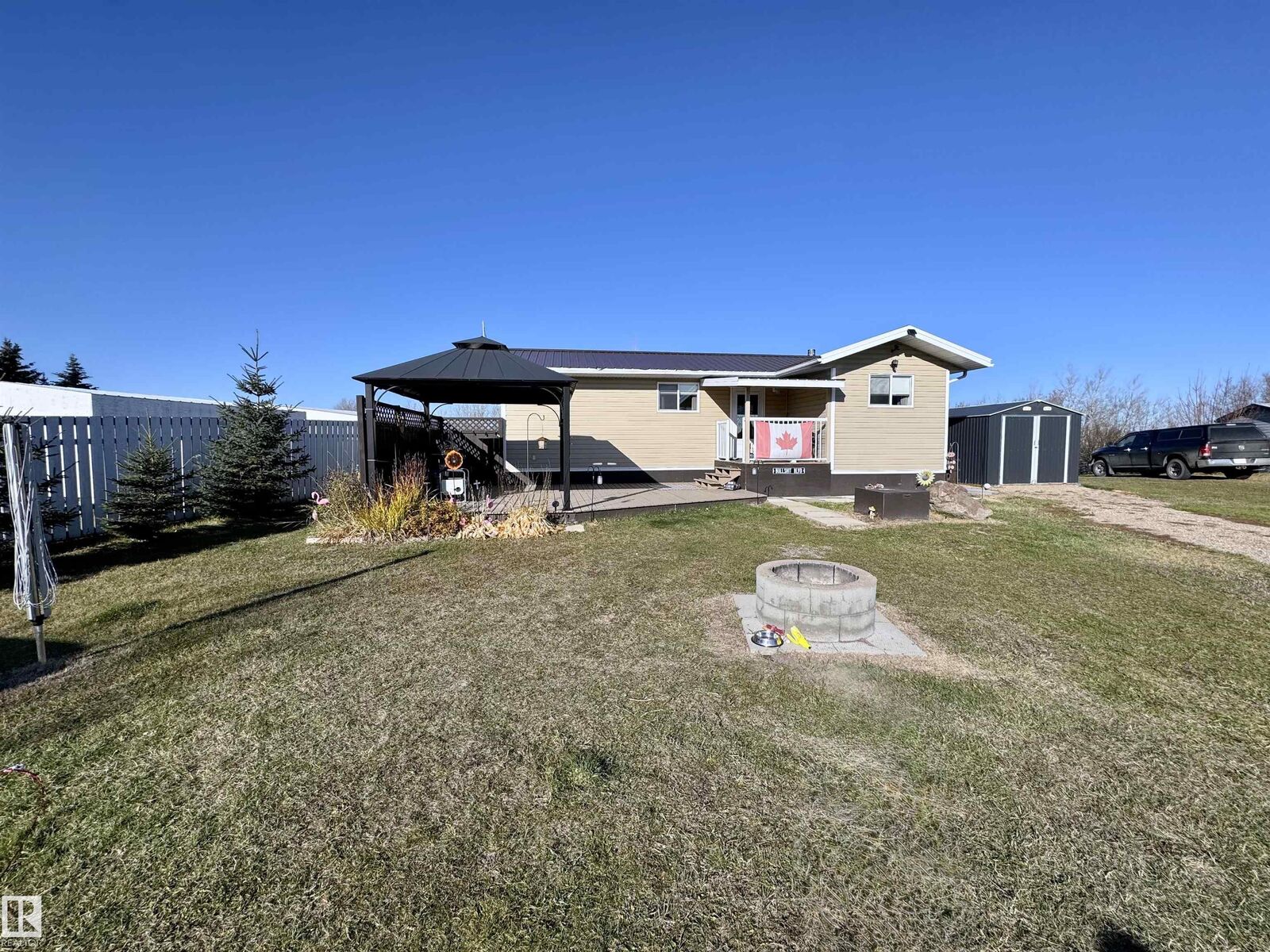 Property Photo:  270 57201 RR 102  AB T0A 3A0 