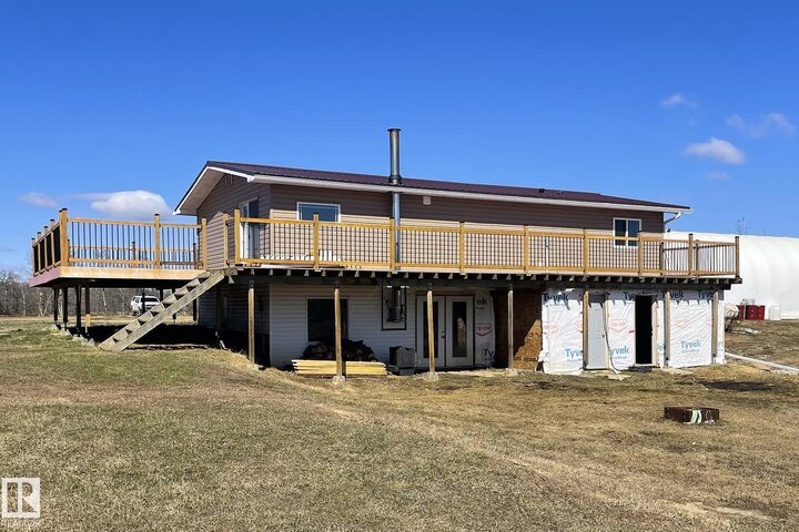 Property Photo:  650003 Rge Road 214  AB T9S 2A6 
