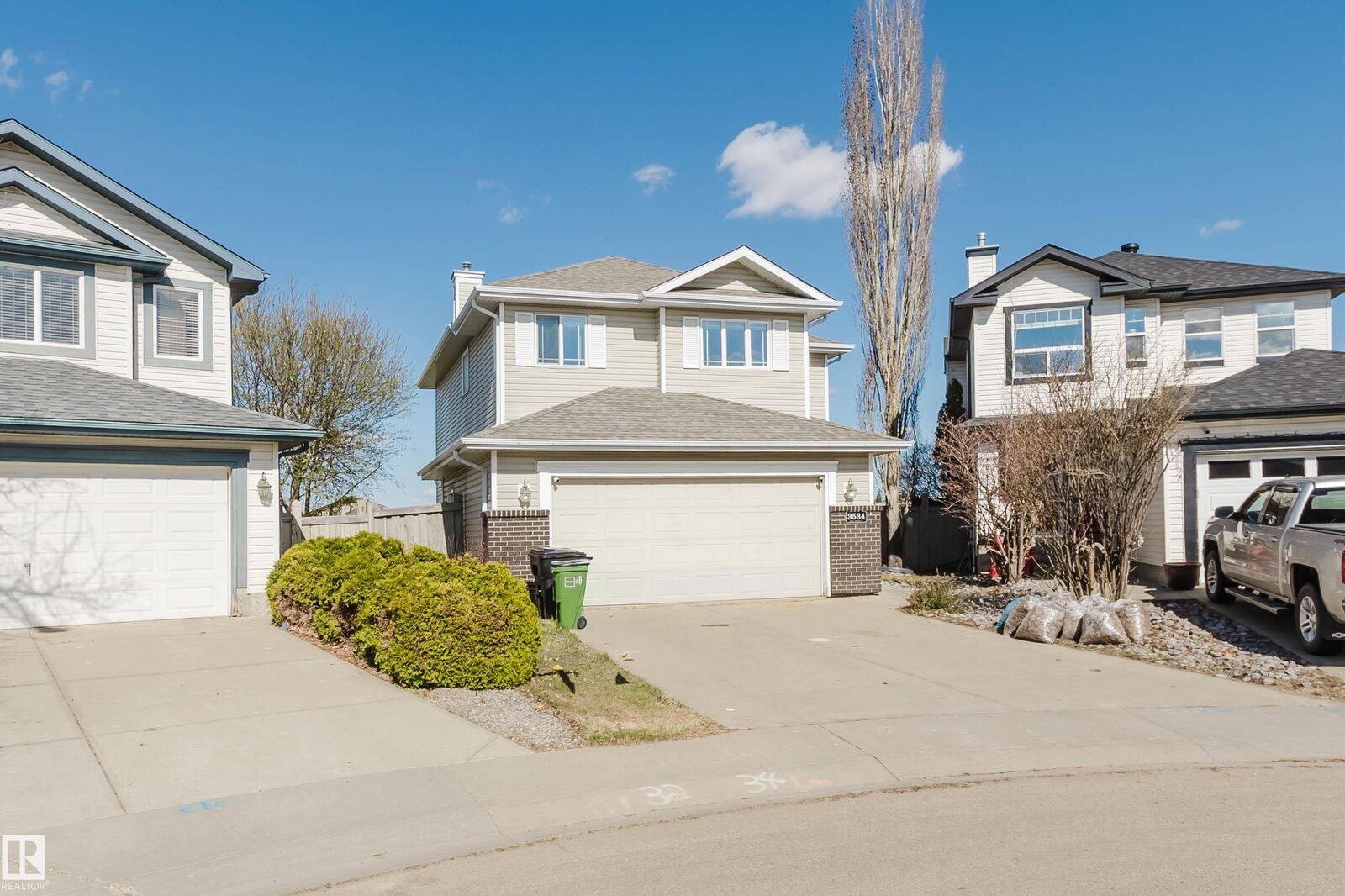 Property Photo:  3534 McLean Crescent SW  AB T6W 1M3 