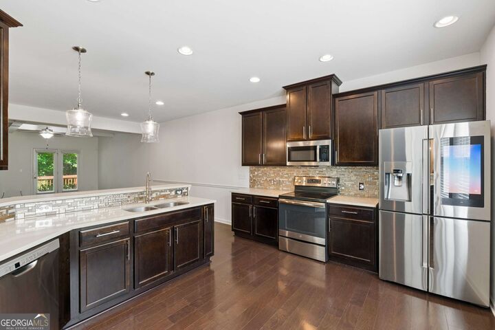 Property Photo: 4296 Morning View GA 30083