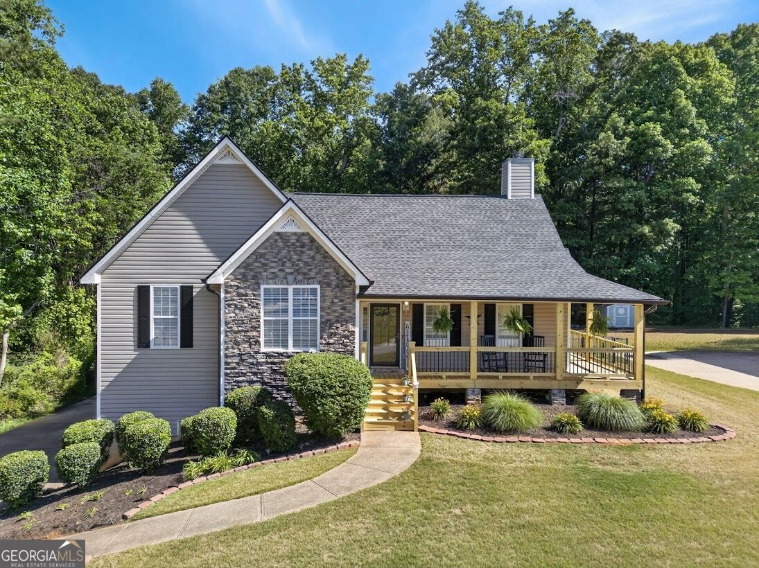 Property Photo:  317 Barrington Drive  GA 30141 