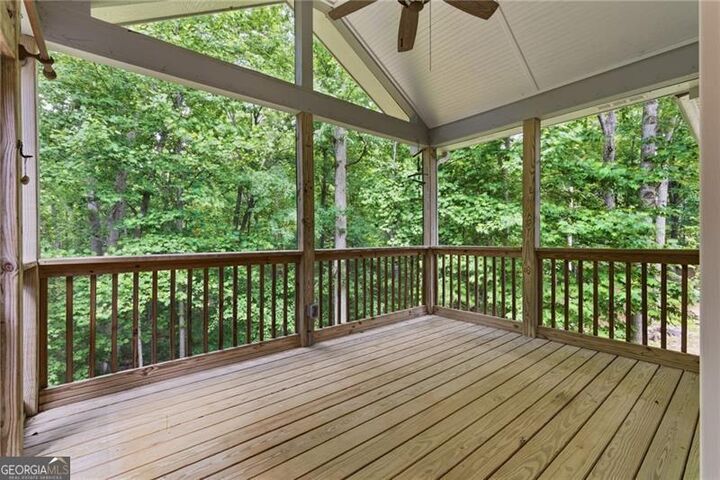 Property Photo: 7260 Serenity Place GA 30041
