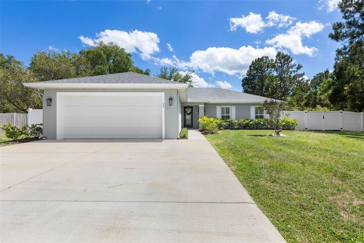 Property Photo:  25 Ulster Court  FL 32164 
