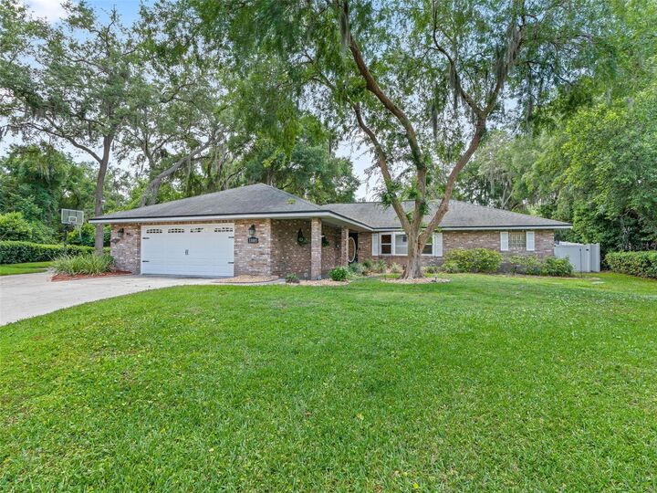 Property Photo:  33005 Joel Court  FL 34788 