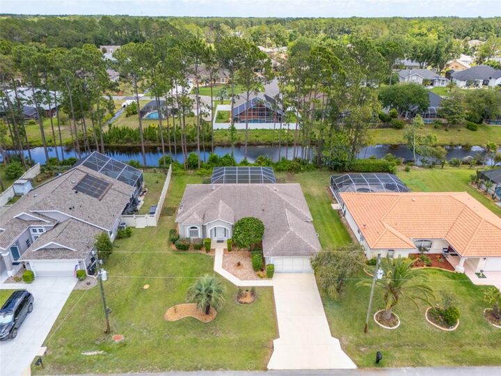 Property Photo: 11 Edgewater Drive FL 32164
