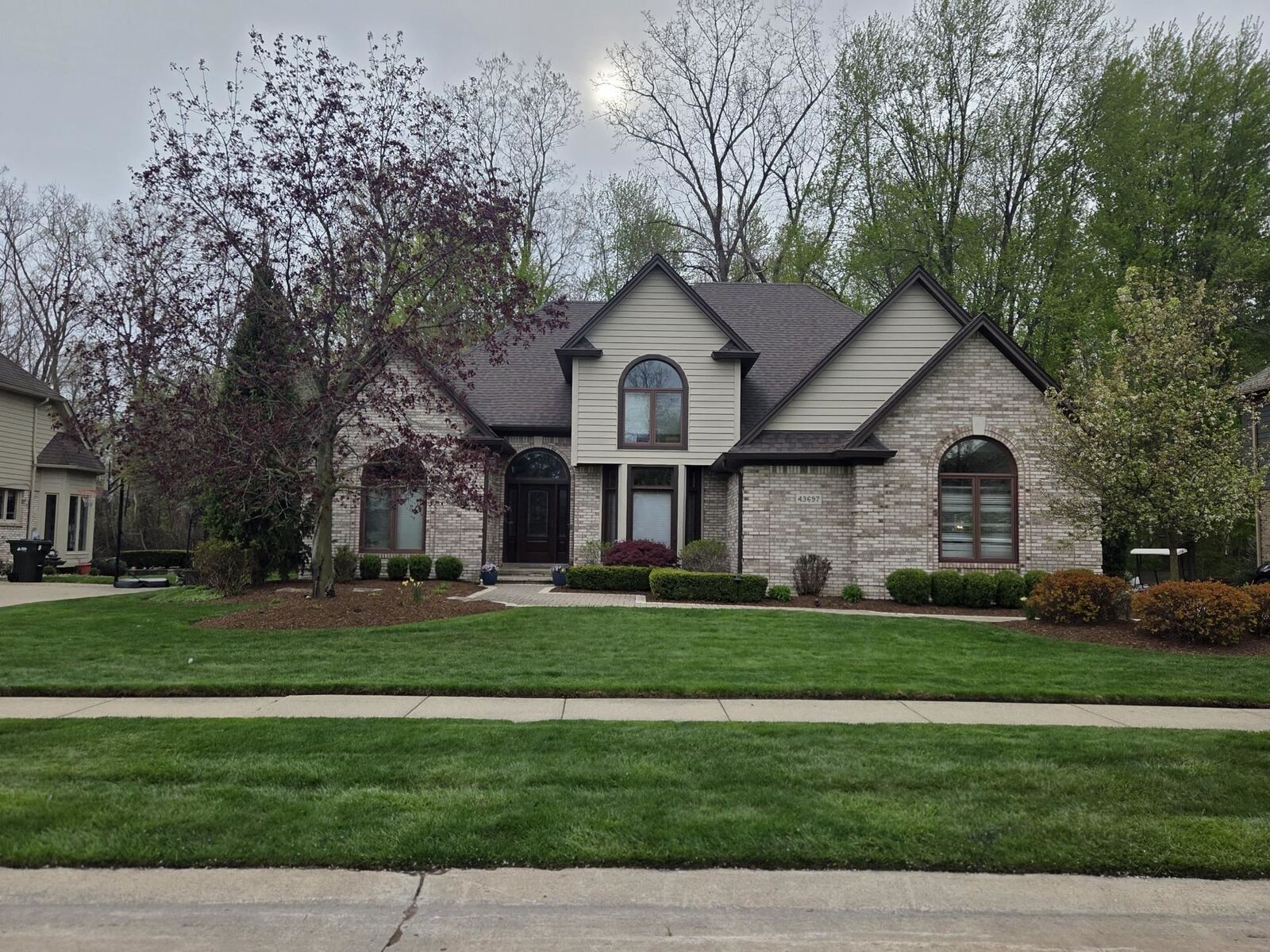 Property Photo:  43697 Vintners Place Drive  MI 48314-1336 