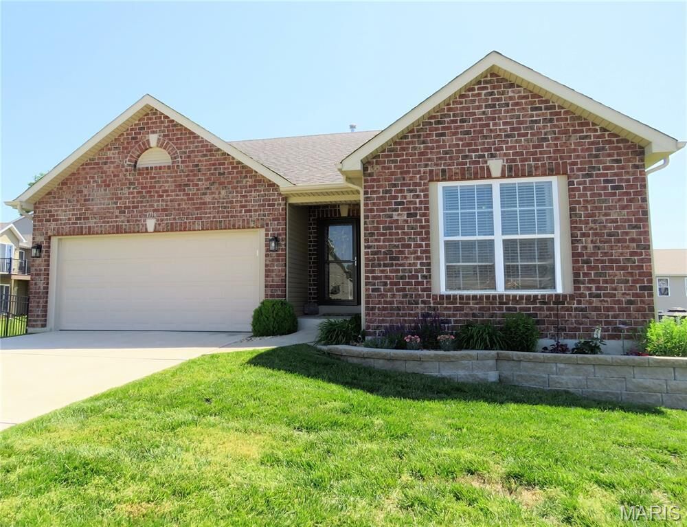 Property Photo:  1716 Meade Court  MO 63069 