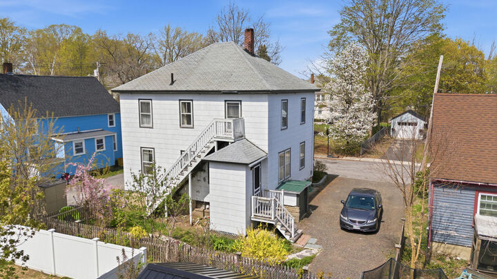 Property Photo:  3 Leighton Street  ME 04073 