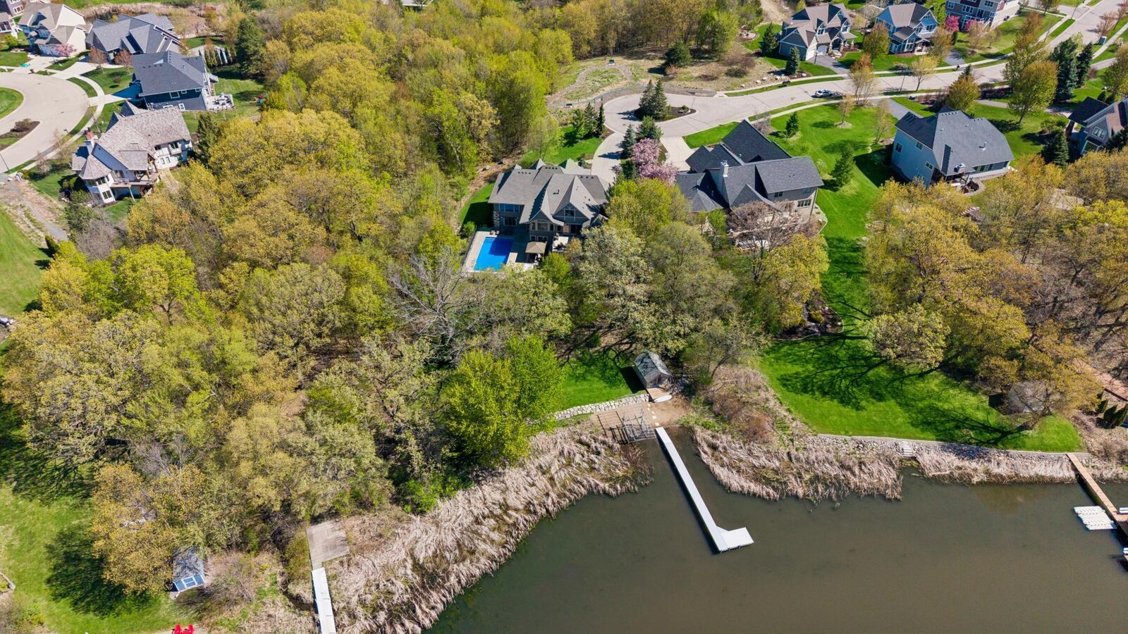 Property Photo:  3601 Lerive Way  MN 55318 