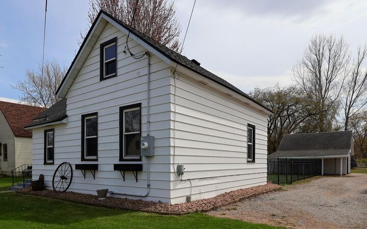 Property Photo:  208 4th Street S  MN 56320 