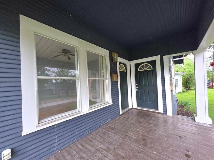 Property Photo:  408 W Trinity Street  TX 76642 