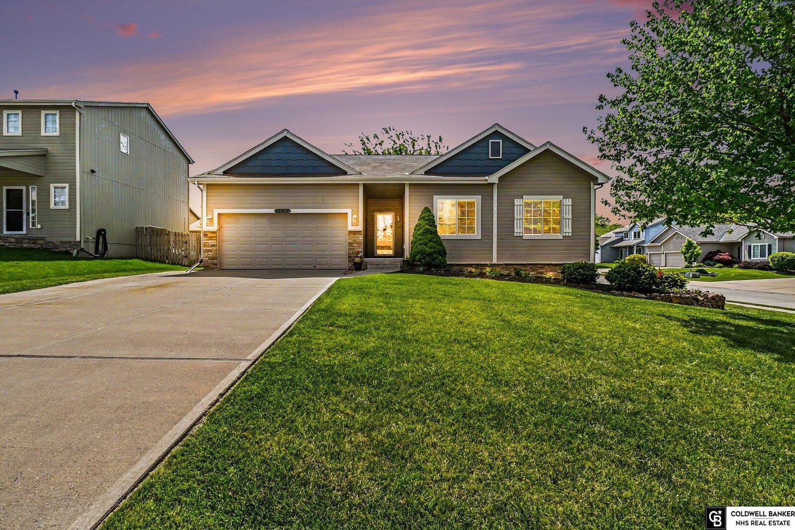 Property Photo:  13702 Williamsburg Drive  NE 68123 