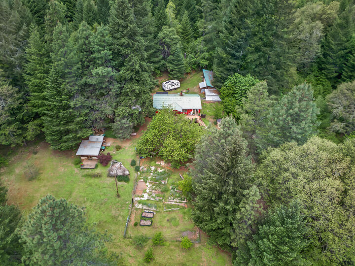 Property Photo:  181 Brimstone Road  OR 97497 