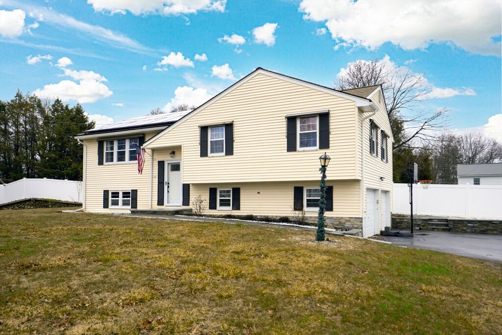 Property Photo:  21 Taft St  MA 01757 