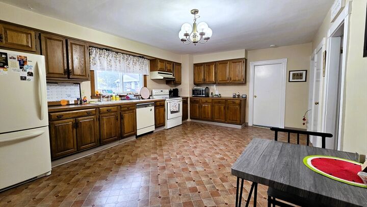 Property Photo:  698 Church St 2  MA 01588 