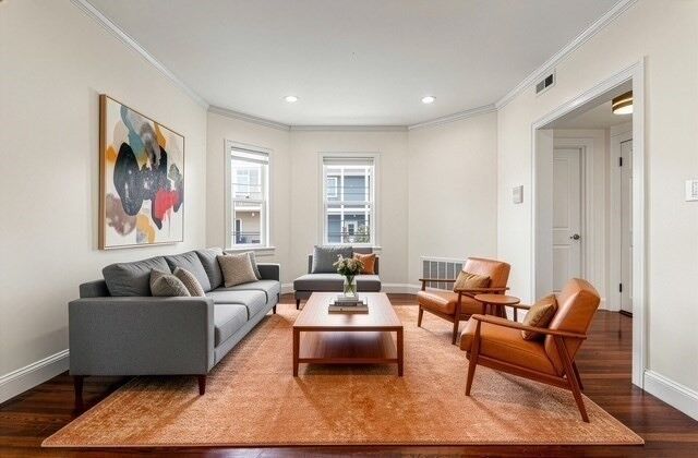 Property Photo:  25 Granfield Ave 2  MA 02131 