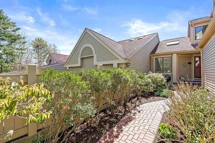 Property Photo:  7 Wainwright Road 30  MA 01890 