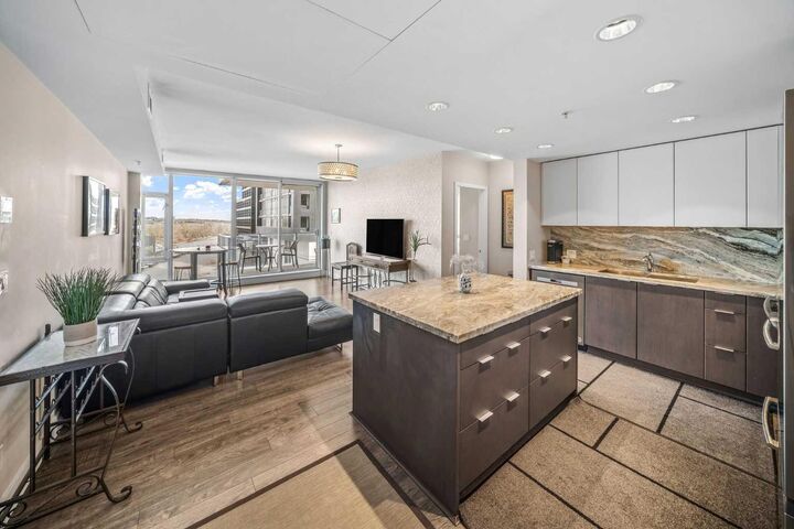 Property Photo:  519 Riverfront Avenue SE 604  AB T2G 1K6 