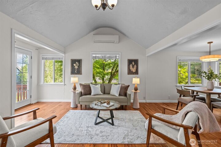 Property Photo:  4722  Woods Road E  WA 98366 