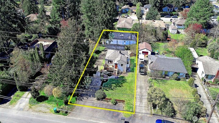 Property Photo:  14555  8th Avenue NE  WA 98155 