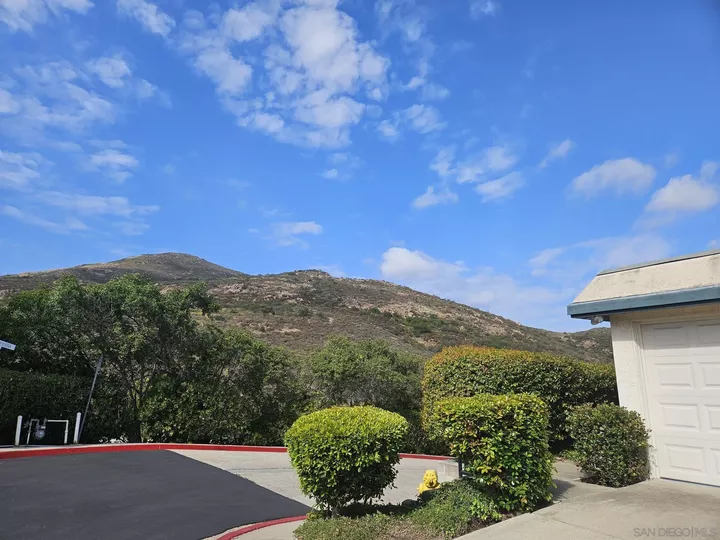 Property Photo:  6993 Caminito Curva  CA 92119 