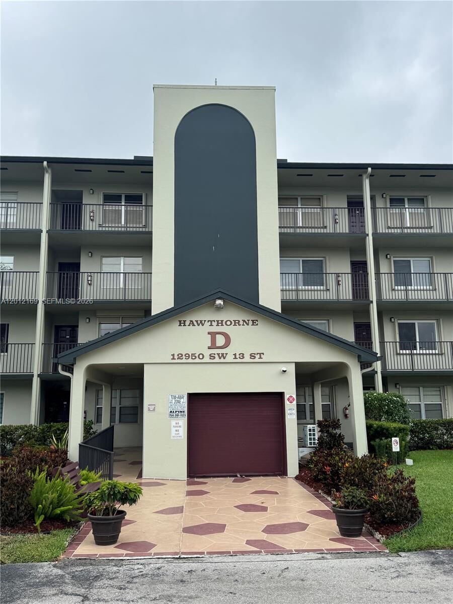 Property Photo: 12950 SW 13th St 412D FL 33027