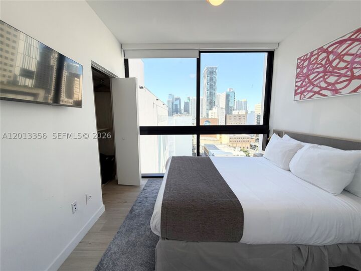 Property Photo: 225 N Miami Ave 1412 FL 33128