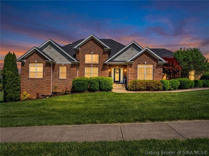 Property Photo:  714 Willow Oak Drive  IN 47122 